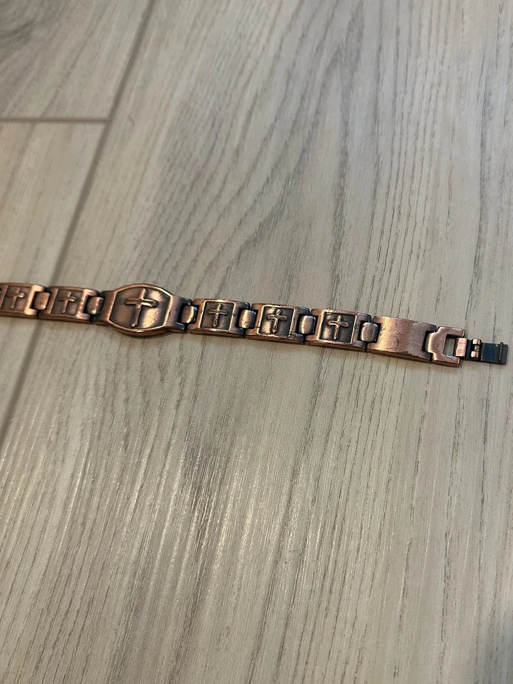 VTG Copper Religious Cross Link Bracelet (9 Inches)